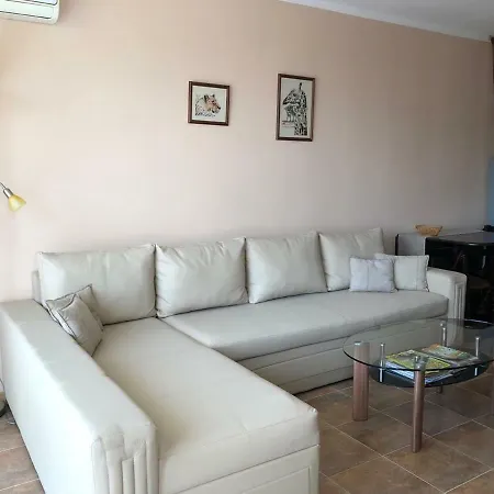 Apartamento Апартаменти 