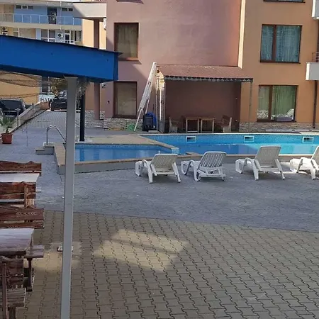 Апартаменти 